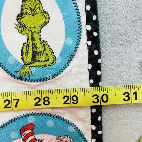 Dr Seuss Cat in the Hat Wall Hanging Nursery Playroom Rod Pocket 30"x49" Large - Picture 5 of 9